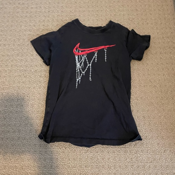 Nike black tee - Picture 1 of 1